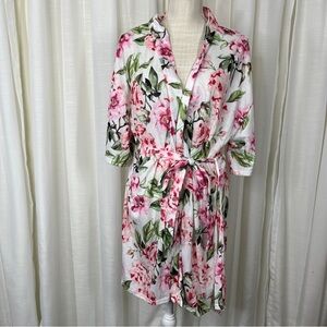 Show me your mumu floral short robe